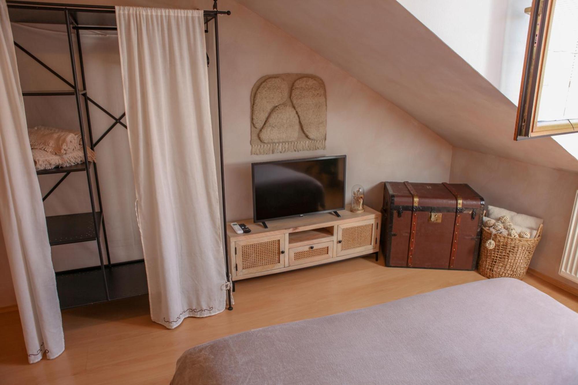 Cozy Apartment In The Heart Of The Historic City 布拉迪斯拉发 外观 照片